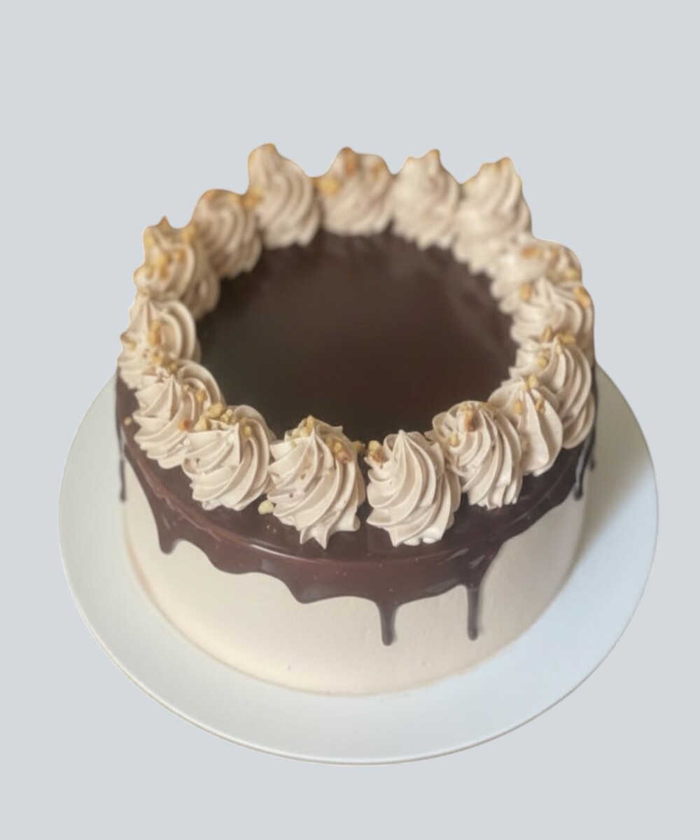Chocolate Hazelnut Crunch Cake 🍫🌰🍓 - Image 2