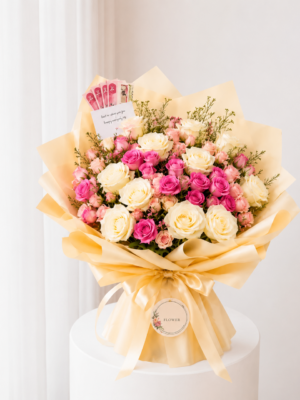 Golden Blush Bouquet cream roses pink peach flowers Golden Blush Bouquet cream roses pink peach flowers
