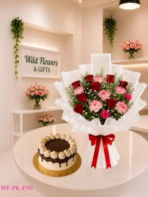 Red Pink Cake Gift with mixed flower bouquet and 500g customized cake Red Pink Cake Gift with mixed flower bouquet and 500g customized cake