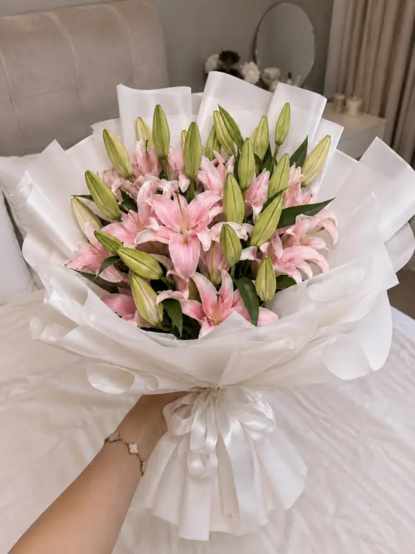 To post 20 Pink Lily Bouquet