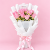 Pink Tulip Bouquet Dubai with pink tulips white daisy flowers and elegant white wrapping Pink Tulip Bouquet Dubai with pink tulips white daisy flowers and elegant white wrapping